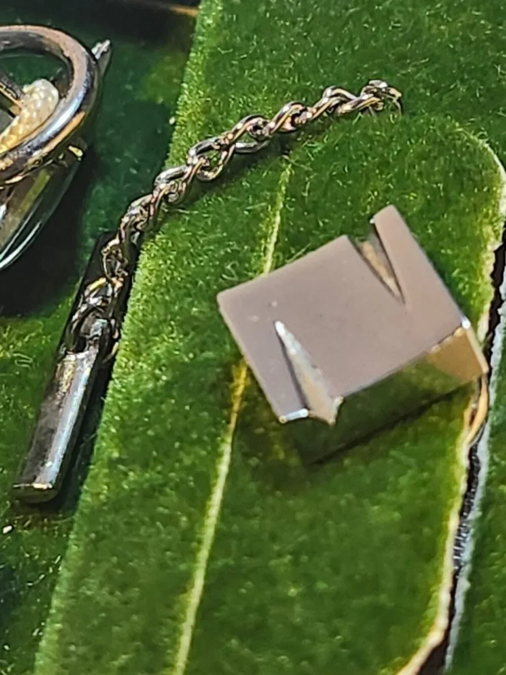 Vintage Silver Tone Cuff Links w/ Tie Pin